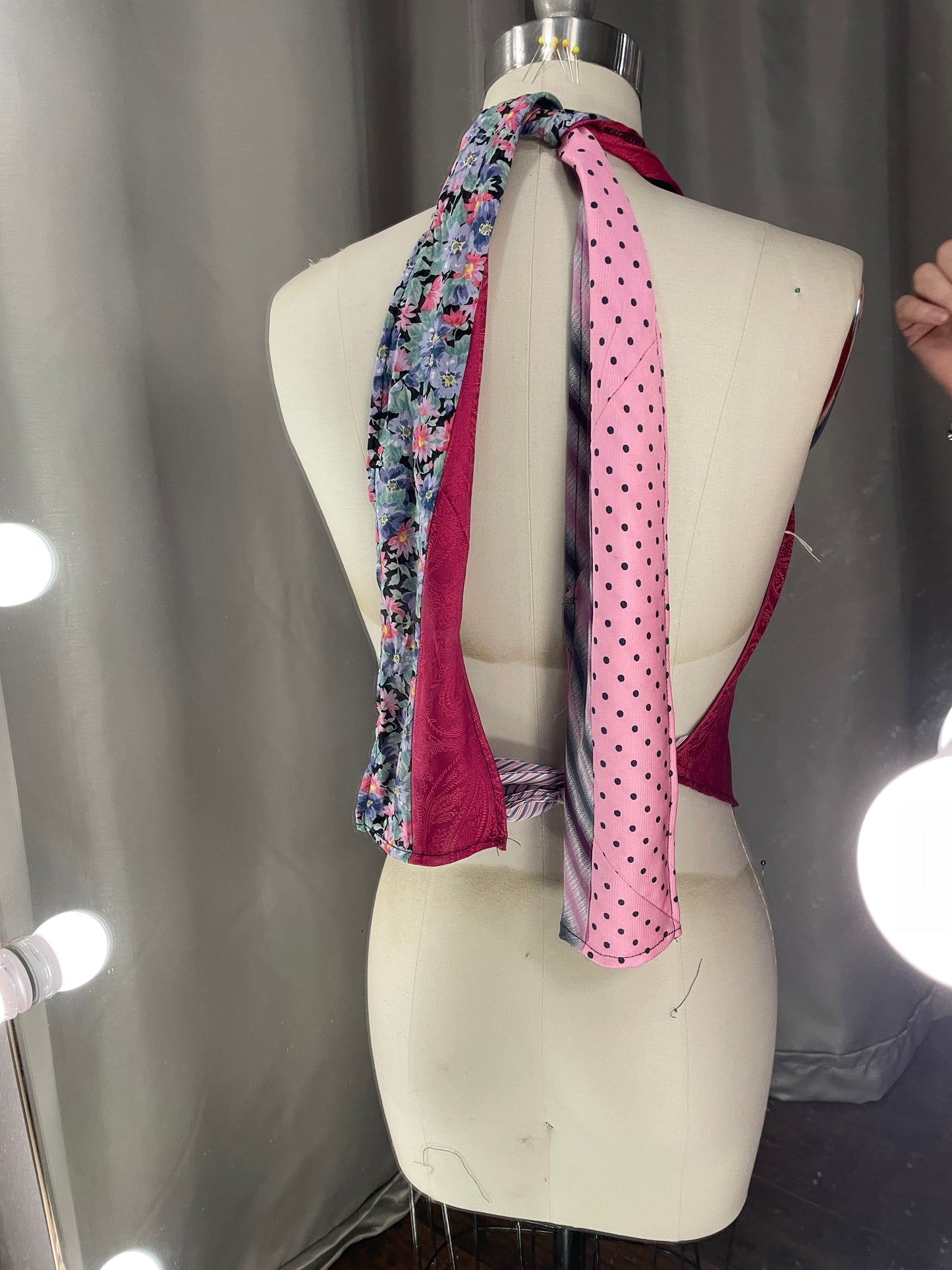 UPCYCLED Necktie Top V PINK
