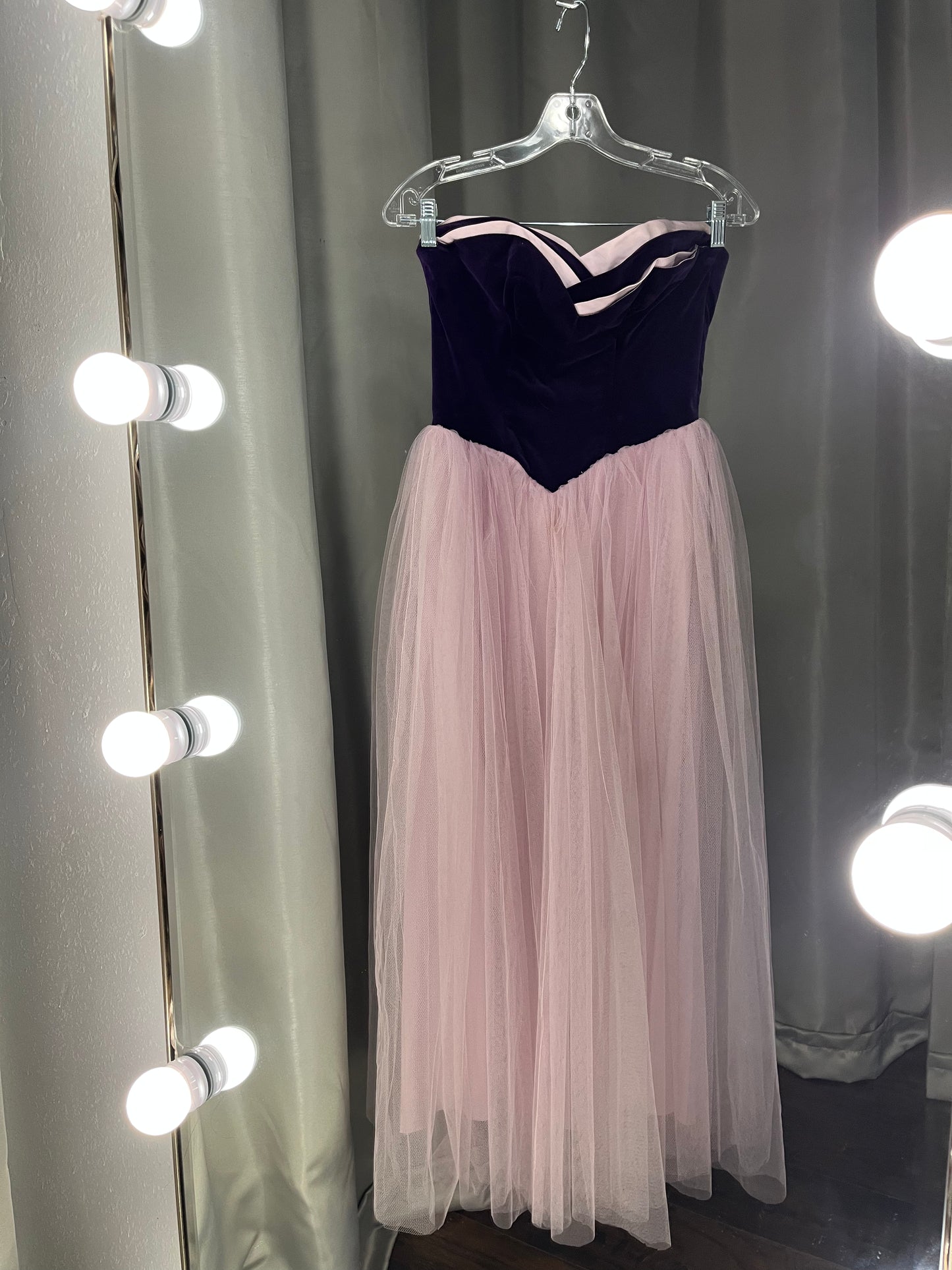 1950s Vintage Purple Cup Cake Dress