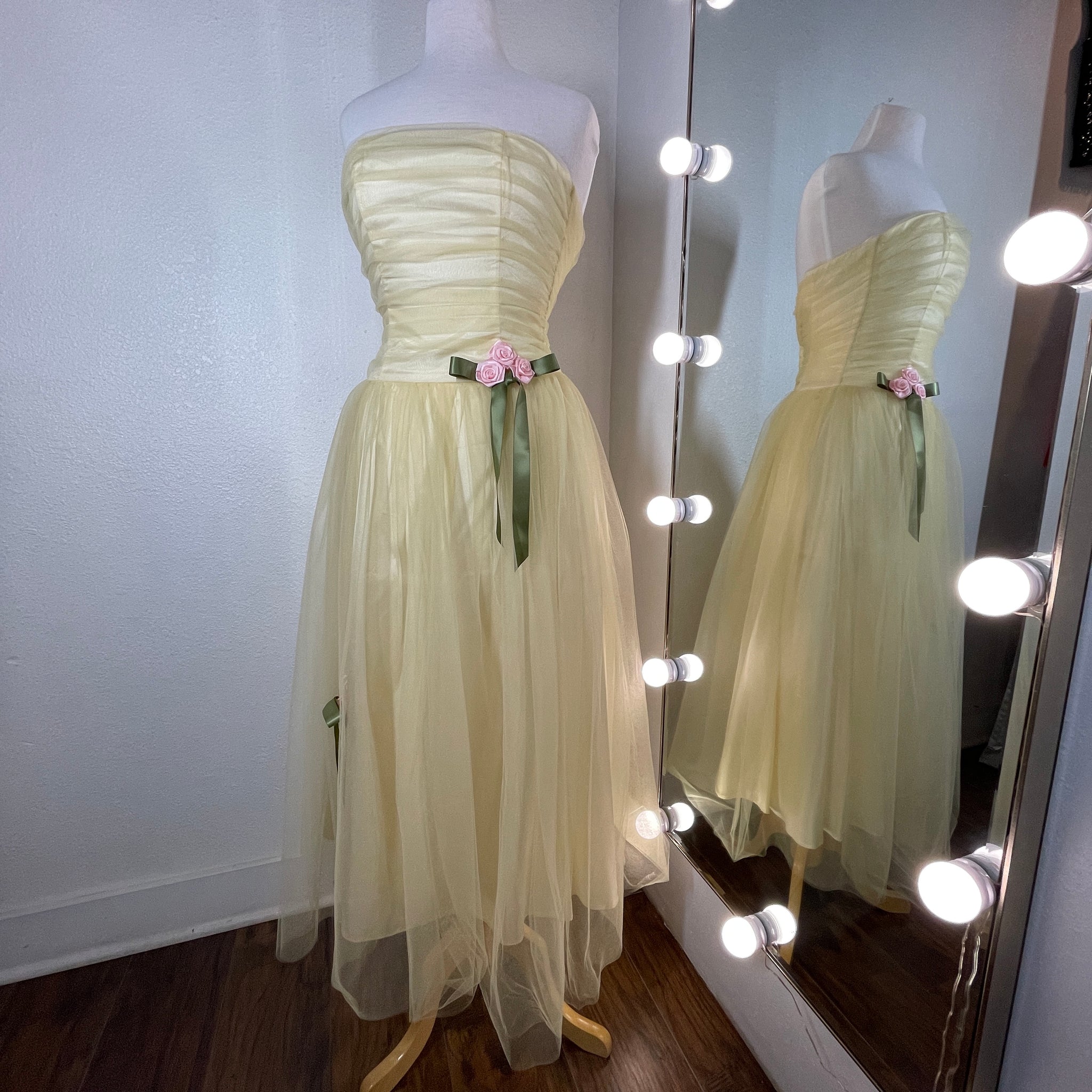 Gunne Sax For Jessica MC CLINTOCK Vintage Yellow Tulle Dress