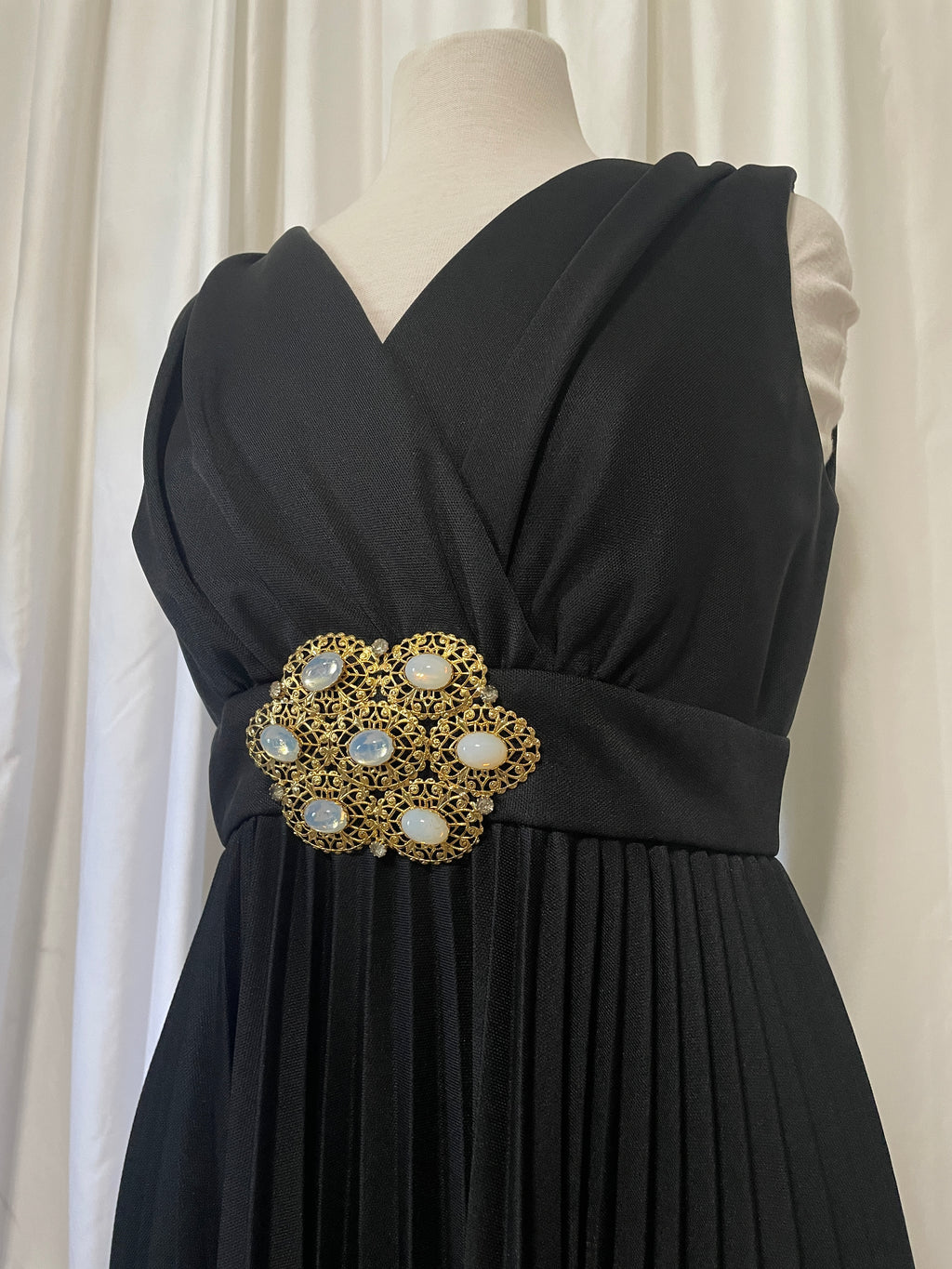 Palm Royale Retro Black Dress